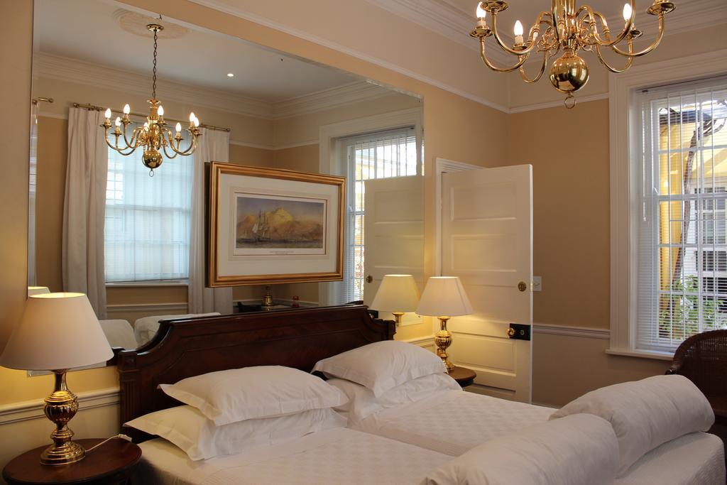 קייפטאון Tintagel Guest House חדר תמונה