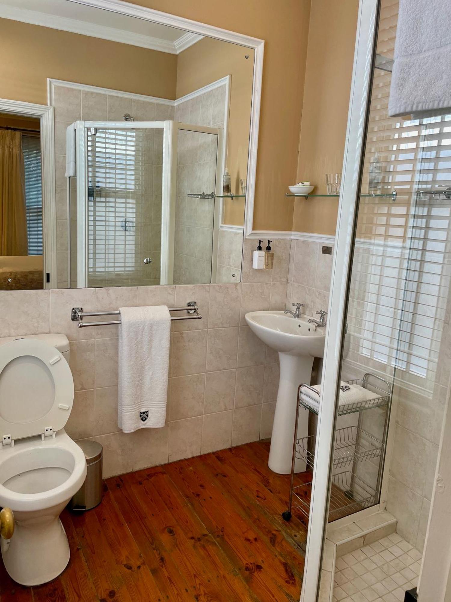 קייפטאון Tintagel Guest House מראה חיצוני תמונה